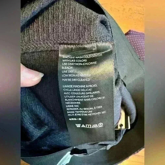 NWT Anthropologie Essential Crop Flare Pants In Maroon Navy Check Size Medium - Picture 14 of 14